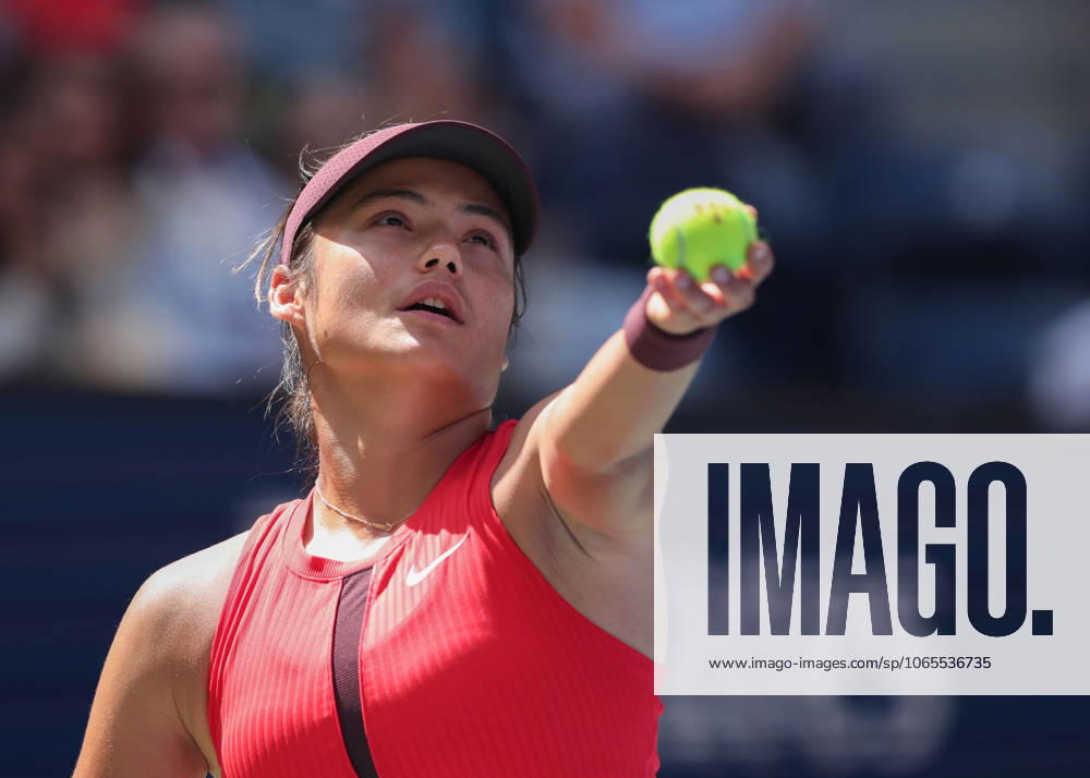 Emma Raducanu GBR makes a fist and cheers, cheers, joy, emotion, US Open Championships 2023, USTA Billie Jean King National Tennis Center, Flushing Meadows, New York, USA Emma Raducanu GBR , US Open Championships 2023, USTA Billie Jean King National Tennis Center, Flushing Meadows, New York, USA