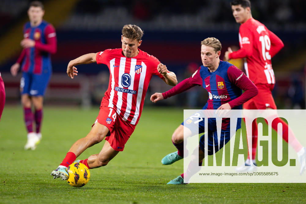 FC Barcelona, Barca v Atletico de Madrid: LaLiga BARCELONA, SPAIN - DEC 3: Marcos Llorente of Atletico de Madrid (L) in action with Frenkie de Jong of FC Barcelona (R) during the Spanish La Liga league football match between FC Barcelona vs Atletico de Madrid at the Lluis Companys stadium in Barcelona, Spain on December 3, 2023. Catalonia Spain. Editorial use only. Please get in touch for any other usage.