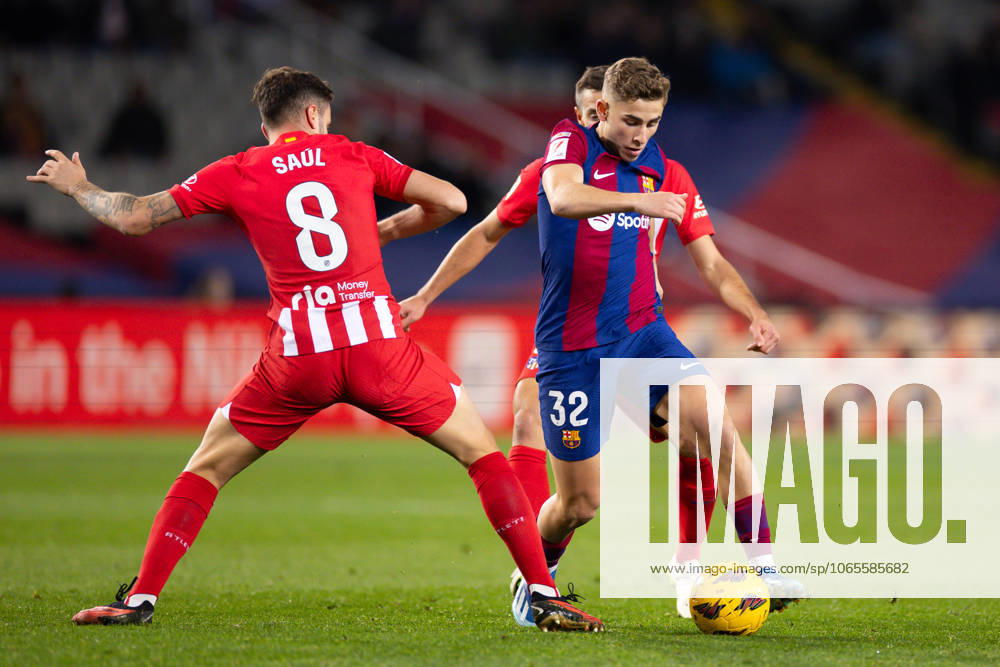 FC Barcelona, Barca v Atletico de Madrid: LaLiga BARCELONA, SPAIN - DEC 3: Fermin Lopez of FC Barcelona in action during the Spanish La Liga league football match between FC Barcelona vs Atletico de Madrid at the Lluis Companys stadium in Barcelona, Spain on December 3, 2023. Catalonia Spain. Editorial use only. Please get in touch for any other usage.