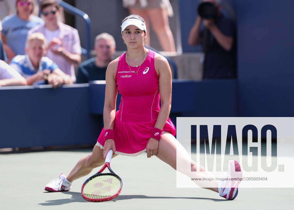 Eva Lys GER reacts annoyed,anger,disappointed,disappointment,emotion, USTA Billie Jean King National Tennis Center, Flushing Meadows, New York, USA