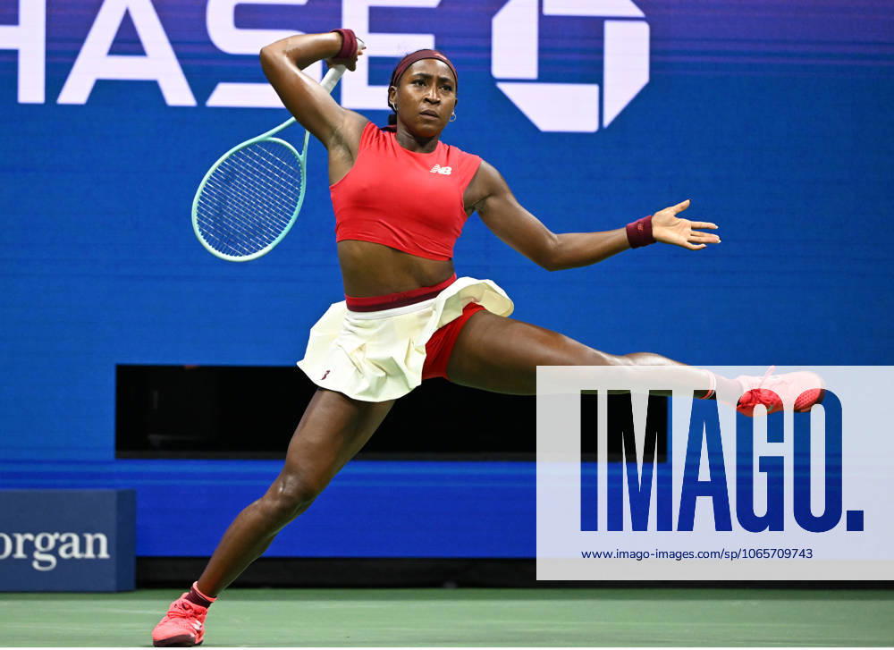Coco Gauff of USA Vs Donna Vekic of CRO, Gauff wins in straight sets 7-6 6-2 on Arthur Ashe Stadium on day 5 at the 2025 US Open Tennis Championship at the USTA Billie Jean King National Tennis Center in New York City on Thursday, August 28, 2025. NYP20250828329 LARRYxMARANO