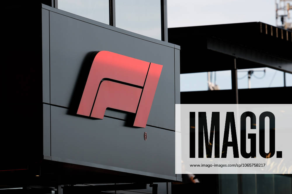 Motorsport FIA Formula 1, 2025 Dutch Grand Prix v l Formula 1 Logo Lettering Brand Symbol Photo FIA REGULATIONS PROHIBIT ANY USE OF PHOTOGRAPHS as IMAGE SEQUENCES and or QUASI VIDEO Zandvoort