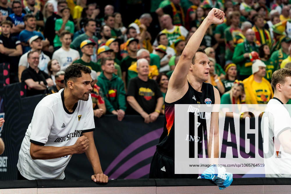 FIBA EuroBasket 2025 Lithuania Germany 30 08 2025 Cheers on the German bench Oscar Da Silva Germany, 1 , Johannes Voigtmann Germany, 7 FIBA EuroBasket 2025 Lithuania Germany, Tampere, Nokia Arena on 30 08 2025