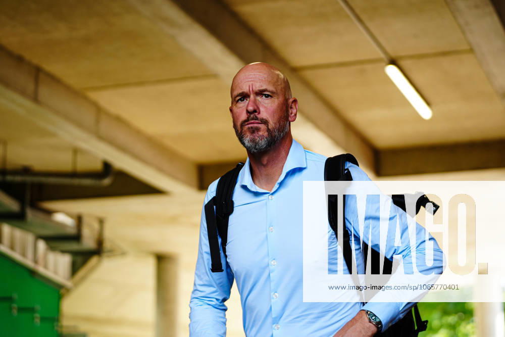 Erik ten Hag Bayer 04 Leverkusen, Coach GER, SV Werder Bremen vs Bayer 04 Leverkusen, Football, Bundesliga, Matchday 2, Season 2025 2026, 30 08 2025 DFL REGULATIONS PROHIBIT ANY USE OF PHOTOGRAPHS AS IMAGE SEQUENCES AND OR QUASI VIDEO GER, SV Werder Bremen vs Bayer 04 Leverkusen, Football, Bundesliga, Matchday 2, Season 2025 2026, 30 08 2025 Bremen