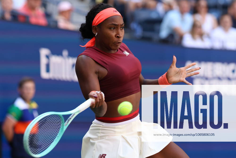 TENIS US OPEN 2025 30082025 N Z COCO GAUFF USA W MECZU TRZECIEJ RUNDY NA TURNIEJU WIELKIEGO SZLEMA US OPEN 2025 MARCIN CHOLEWINSKI NEWSPIX.PL TENNIS US OPEN 2025 30082025 COCO GAUFF OF USA DURING THE MATCH IN THE THIRD ROUND NEWSPIX.PL --- newspix.pl POLAND OUT!