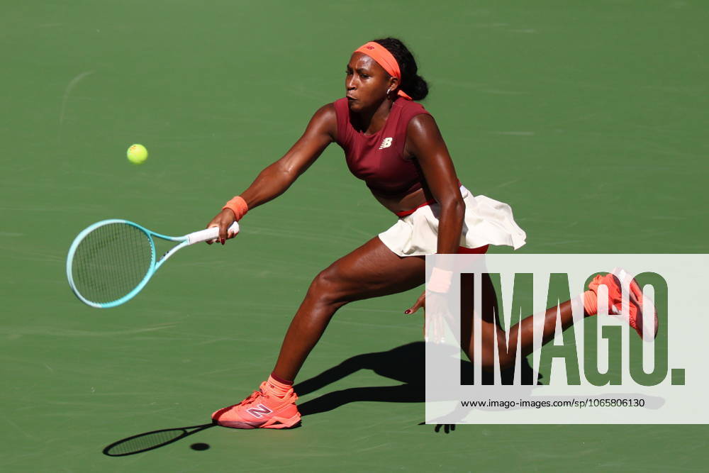 TENIS US OPEN 2025 30082025 N Z COCO GAUFF USA W MECZU TRZECIEJ RUNDY NA TURNIEJU WIELKIEGO SZLEMA US OPEN 2025 MARCIN CHOLEWINSKI NEWSPIX.PL TENNIS US OPEN 2025 30082025 COCO GAUFF OF USA DURING THE MATCH IN THE THIRD ROUND NEWSPIX.PL --- newspix.pl POLAND OUT!