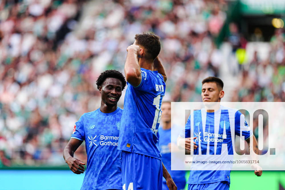 Goal celebration after goal to 1 3 by penalty kick Patrik Schick Bayer 04 Leverkusen, 14 GER, SV Werder Bremen vs Bayer 04 Leverkusen, Soccer, Bundesliga, Matchday 2, Season 2025 2026, 30 08 2025 DFL REGULATES PROHIBIT ANY USE OF PHOTOGRAPHS AS IMAGE SEQUENCES AND OR QUASI VIDEO GER, SV Werder Bremen vs Bayer 04 Leverkusen, Football, Bundesliga, Matchday 2, Season 2025 2026, 30 08 2025 Bremen