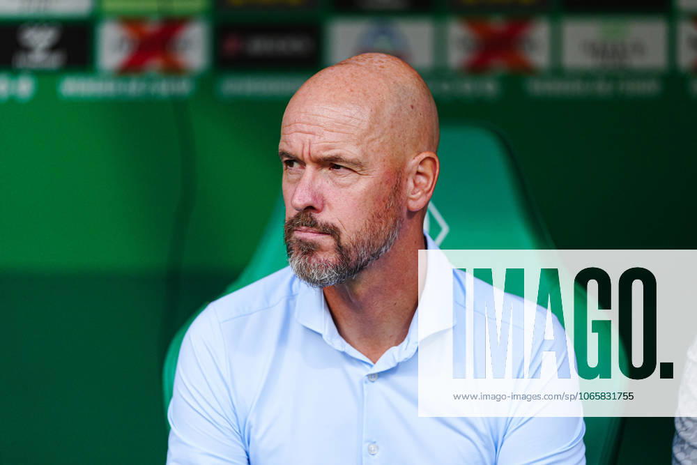 Erik ten Hag Bayer 04 Leverkusen, Coach GER, SV Werder Bremen vs Bayer 04 Leverkusen, Football, Bundesliga, Matchday 2, Season 2025 2026, 30 08 2025 DFL REGULATIONS PROHIBIT ANY USE OF PHOTOGRAPHS AS IMAGE SEQUENCES AND OR QUASI VIDEO GER, SV Werder Bremen vs Bayer 04 Leverkusen, Football, Bundesliga, Matchday 2, Season 2025 2026, 30 08 2025 Bremen