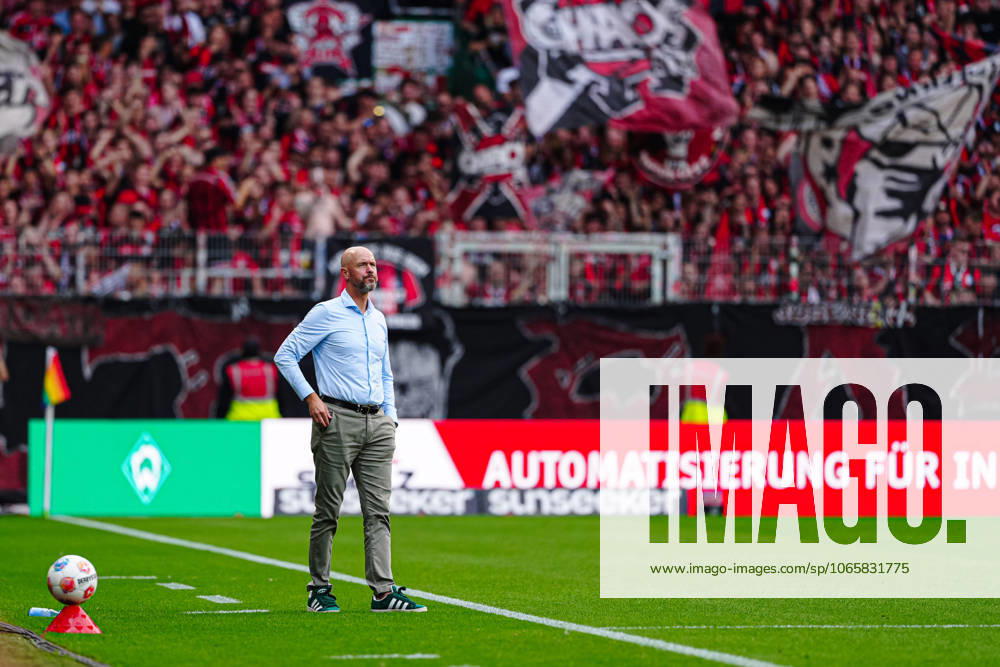 Erik ten Hag Bayer 04 Leverkusen, Coach GER, SV Werder Bremen vs Bayer 04 Leverkusen, Football, Bundesliga, Matchday 2, Season 2025 2026, 30 08 2025 DFL REGULATIONS PROHIBIT ANY USE OF PHOTOGRAPHS AS IMAGE SEQUENCES AND OR QUASI VIDEO GER, SV Werder Bremen vs Bayer 04 Leverkusen, Football, Bundesliga, Matchday 2, Season 2025 2026, 30 08 2025 Bremen