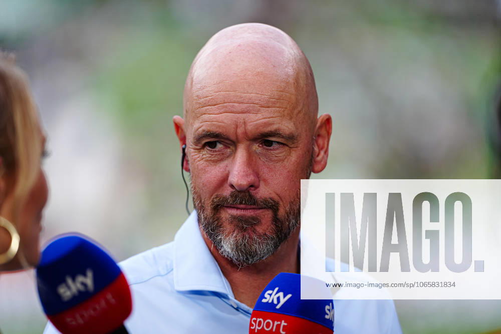 Erik ten Hag Bayer 04 Leverkusen, Coach GER, SV Werder Bremen vs Bayer 04 Leverkusen, Football, Bundesliga, Matchday 2, Season 2025 2026, 30 08 2025 DFL REGULATIONS PROHIBIT ANY USE OF PHOTOGRAPHS AS IMAGE SEQUENCES AND OR QUASI VIDEO GER, SV Werder Bremen vs Bayer 04 Leverkusen, Football, Bundesliga, Matchday 2, Season 2025 2026, 30 08 2025 Bremen