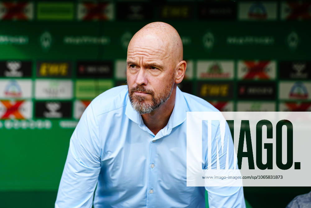 Erik ten Hag Bayer 04 Leverkusen, Coach GER, SV Werder Bremen vs Bayer 04 Leverkusen, Football, Bundesliga, Matchday 2, Season 2025 2026, 30 08 2025 DFL REGULATIONS PROHIBIT ANY USE OF PHOTOGRAPHS AS IMAGE SEQUENCES AND OR QUASI VIDEO GER, SV Werder Bremen vs Bayer 04 Leverkusen, Football, Bundesliga, Matchday 2, Season 2025 2026, 30 08 2025 Bremen