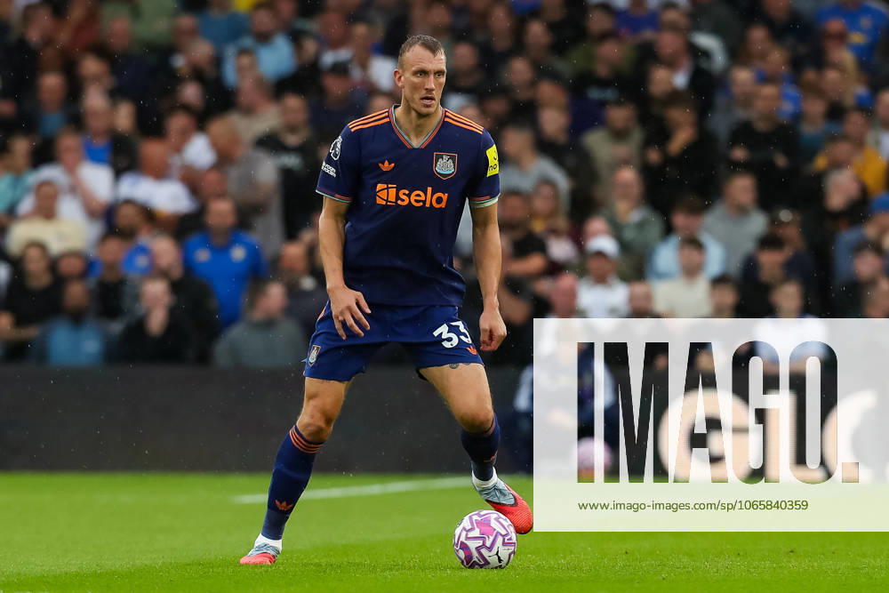 Leeds United FC v Newcastle United FC, English Premier League Dan Burn Of Newcastle United Brings the ball forward during the Leeds United FC v Newcastle United FC English Premier League match at Elland Road, Leeds, England, United Kingdom on 30 August 2025 Credit: Lee Keuneke Every Second Media Editorial use only. All images are copyright Every Second Media Limited. No images may be reproduced without prior permission. All rights reserved. Premier League and Football League images are subject to licensing agreements with Football DataCo Limited. see https: www.football-dataco.com