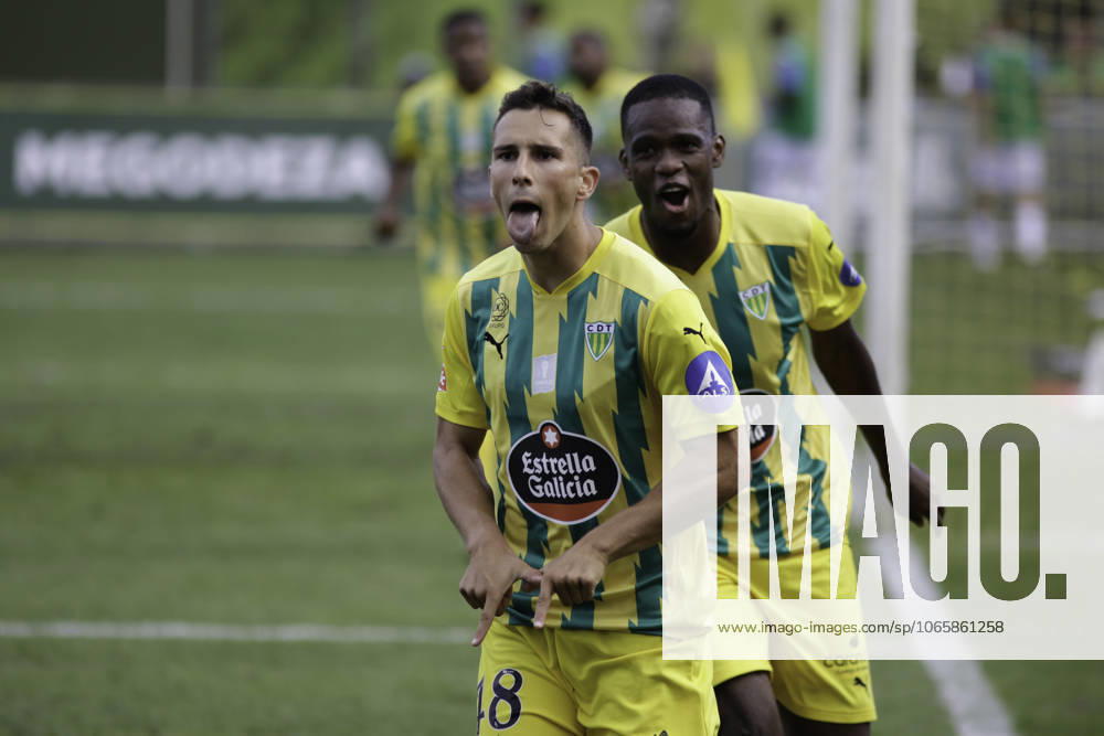 Liga Portugal Betclic - CD Tondela vs Estoril Praia Tondela (pt) 08 31 2025 - liga portugal betclic - cd tondela x estoril praia - tiago manso tondela player celebrates goal during the match between tondela x estoril praia, valid for the 4th round of the liga portugal beticlic, held at the joao cardoso stadium, in tondela, on the afternoon of this sunday, (31). (Foto: Alexandre Gomes Thenews2 imago images) SPO