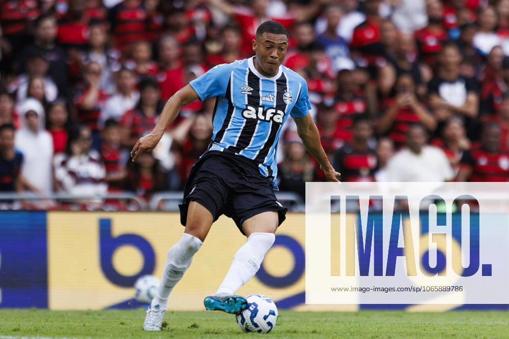Rio de Janeiro, Brazil August 31 Carlos Vinicius of Gremio in action during the Brasileirao Betano 2025 match between Flamengo and Gremio at Estadio do Maracana on August 31, 2025 in Rio de Janeiro, Brazil Photo by Daniel Castelo Branco Eurasia Sport Images Rio de Janeiro Estadio do Maracana Rio de Janeiro Brazil