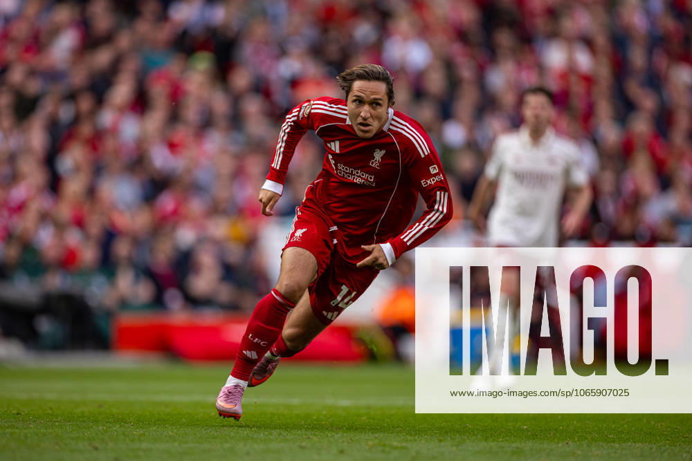 Football - FA Premier League - Liverpool FC v Arsenal FC LIVERPOOL, ENGLAND - Sunday, August 31, 2025: Liverpool s Federico Chiesa during the FA Premier League match between Liverpool FC and Arsenal FC at Anfield. Liverpool won 1-0. (Photo by David Rawcliffe Propaganda) LIVERPOOL Anfield MERSEYSIDE ENGLAND
