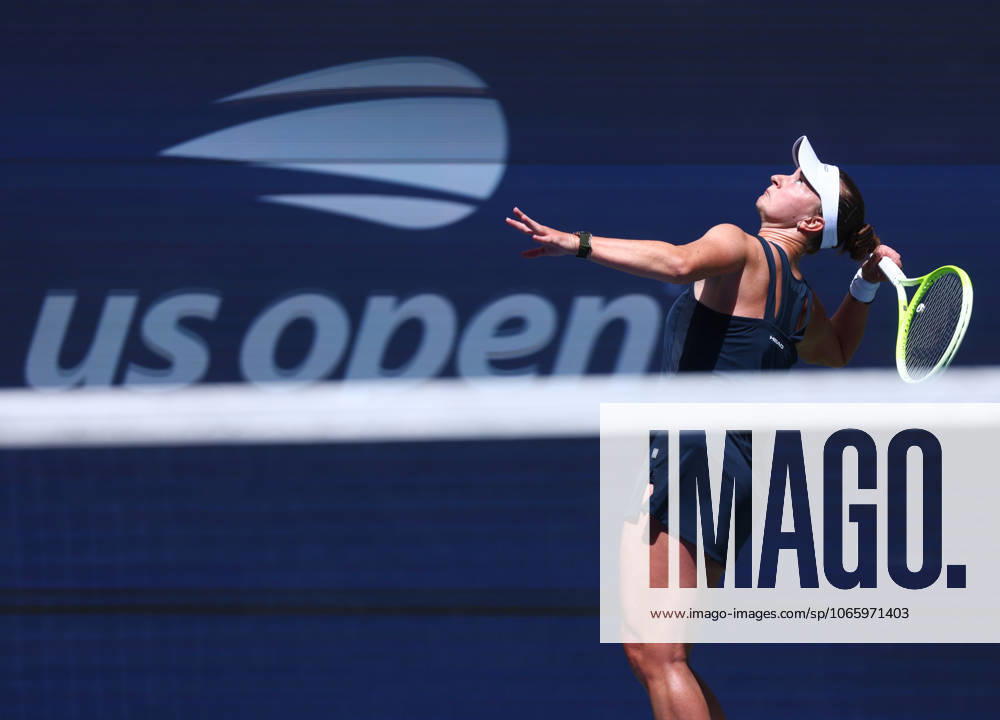 2025 US Open Tennis Championships, Day Ten, Billy Jean-King Tennis Centre, Flushing Meadows, New York, USA, 02 09 2025 Barbora Krejcikova (CZE) in action during her Quarter Final match against Jessica Pegula (USA) in the 2025 US Open at Flushing Meadows New York Billy Jean King Tennis Centre, Flushing Meadows New York USA