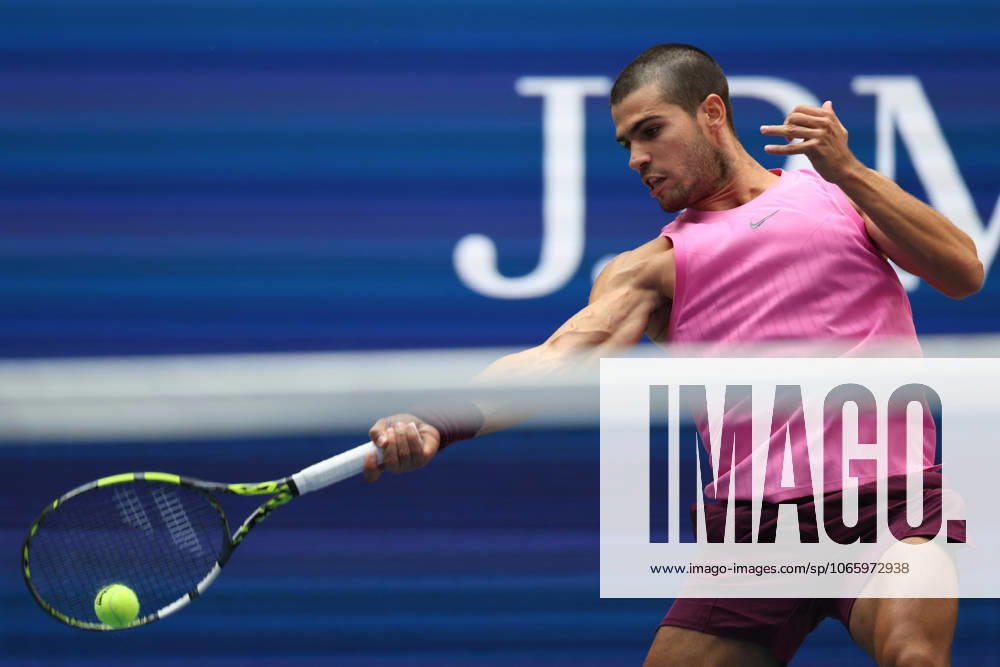 CARLOS ALCARAZ of Spain during the match against J. Lehecka of Czech Republic in the quarterfinals of US Open 2025 at the USTA Billie Jean King National Tennis Center. Queens, New York City. Alcaraz won 6:4,6:2, 6:4. New York City United States - ZUMAc278 20250902_zsp_c278_011