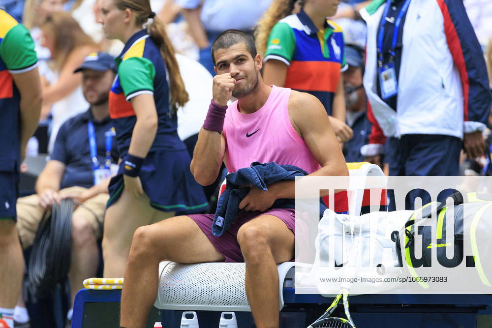 Carlos Alcaraz looks to his team during a match against Jiri Lehecka on Day 10 of the 2025 US Open at USTA Billie Jean King National Tennis Center on Tuesday September 2, 2025 in the Flushing neighborhood of the Queens borough of New York City. JAVIER ROJAS PI Flushing Meadows USA - ZUMAp124 20250902_zaa_p124_051