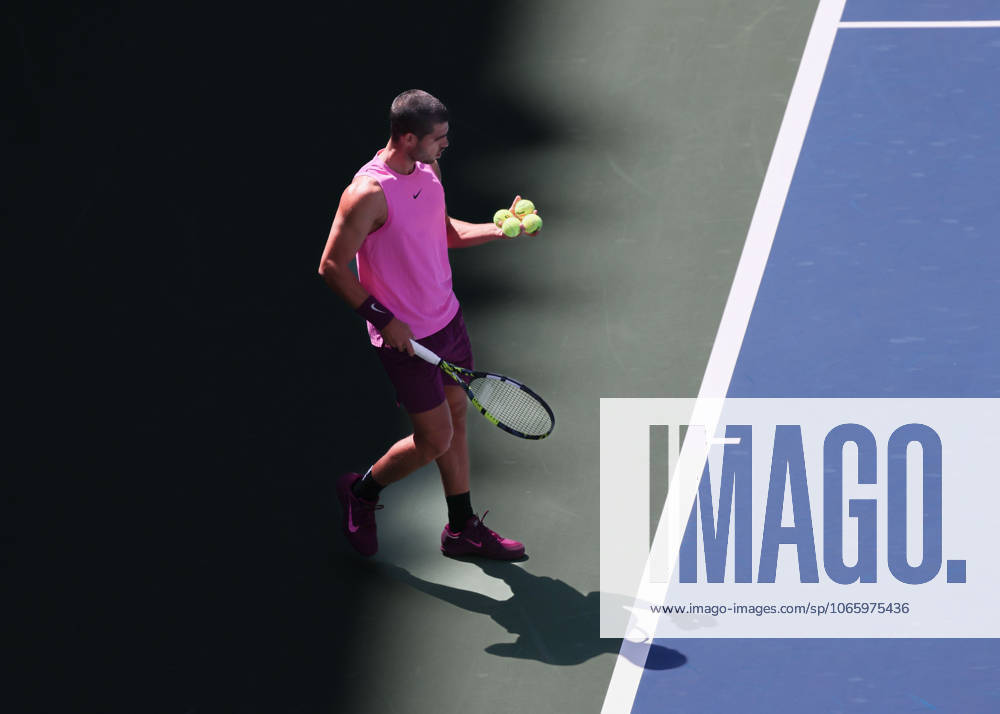 Carlos Alcaraz ESP , from above, US Open Championships 2023, USTA Billie Jean King National Tennis Center, Flushing Meadows, New York, USA