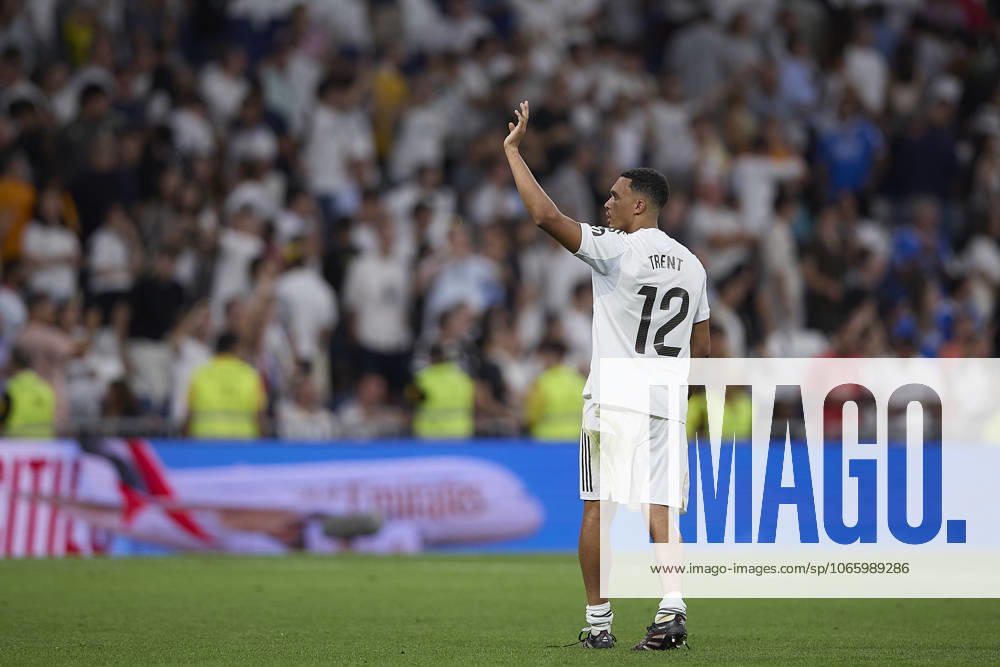 Trent Alexander Arnold Real Madrid CF gestures during the LaLiga EA Sports match between Real Madrid and RCD Mallorca at Santiago BernabÃ u on August 30, 2025 in Madrid, Spain Photo by Manu Reino DeFodi Images