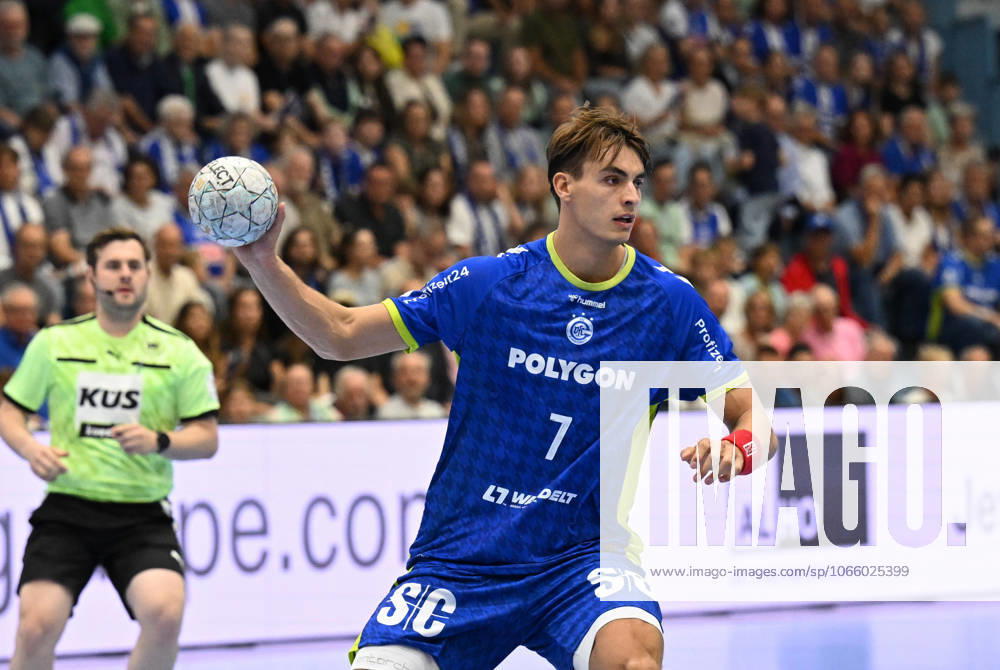 Solo picture Julian Koester VfL Gummersbach 7 GER, VfL Gummersbach vs MT Melsungen, Handball, Daikin 1 Bundesliga, 2 Matchday, Season 2025 2026, 04 09 2025 GER, VfL Gummersbach vs MT Melsungen, Handball, Daikin 1 Bundesliga, 2 Matchday, Season 2025 2026, 04 09 2025 Gummersbach