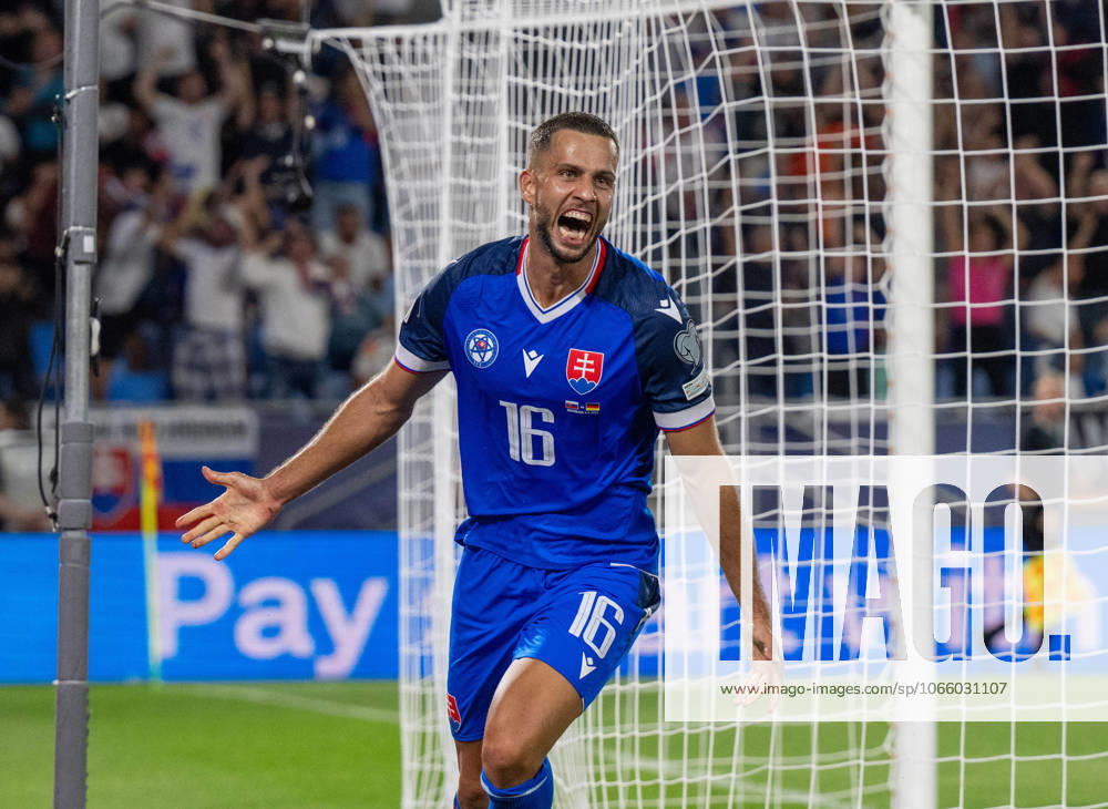 Soccer, Men, Season 2025 26, World Cup Qualification Group A, Matchday 1 in Bratislava, Slovakia Germany, David Hancko Slovakia , Cheering after goal to 1 0, 04 09 2025,
