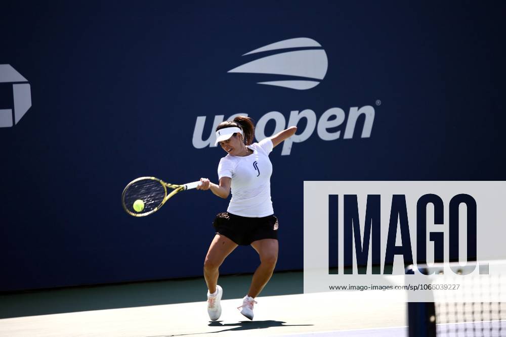 Sam shnowske vs thalita rodrigues in para standing t1, 1st round at us open tennis 2025. (spo) sam shnowske vs thalita rodrigues in para standing t1, 1st round at us open tennis 2025. September 4, 2025, new york, usa : american sam shnowske(in black cap & grey shirt) vs brazilian thalita rodrigues (in white cap & shirt) in para standing t1, 1st round of us open tennis 2025. Para standing tennis is the format for people with physical impairments who want to play tennis without using a wheelchair. This includes, but not limited to, people with limb loss, limb deficiencies, cerebral palsy, acquired brain injuries or people of short stature amid the 145th us open, which is one of four annual grand slam tennis tournaments, held in late august and early september on hard courts at the usta billie jean king national tennis center in flushing meadows, queens, new york. The tournament features men s, women s, and mixed singles and doubles championships, plus wheelchair events. It is run by the united states tennis association (usta) and is the final major tournament of the year. This 2025 tournament is celebrating the 75th anniversary of althea gibson breaking the color barrier, which is being honored with a special theme and artwork for the event. Credit: niyi fote thenews2 (Foto: Niyi Fote Thenews2 imago images) SPO