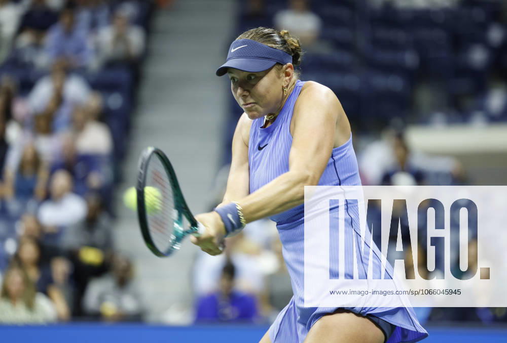 Amanda Anisimova hits a return to Naomi Osaka of Japan in the 2nd set in a Women s semifinal match at the 2025 US Open Tennis Championship at the USTA Billie Jean King National Tennis Center in New York City on Thursday, September 4, 2025. NYP20250904927 JOHNxANGELILLO