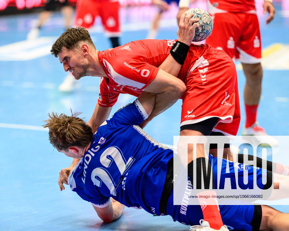 Nikolaj, Enderleit right back, MT Melsungen, 4 , Felix, Aellen center back, ThSV Eisenach, 22 GER, Thuringia, ThSV Eisenach v MT Melsungen, 1 Daikin Handballbundesliga, Handball, Matchday 3, Season 2025 2026, 07 09 2025 GER, Thuringia, ThSV Eisenach v MT Melsungen, 1 Daikin Handballbundesliga, Handball, Matchday 3, Season 2025 2026, 07 09 2025 Eisenach