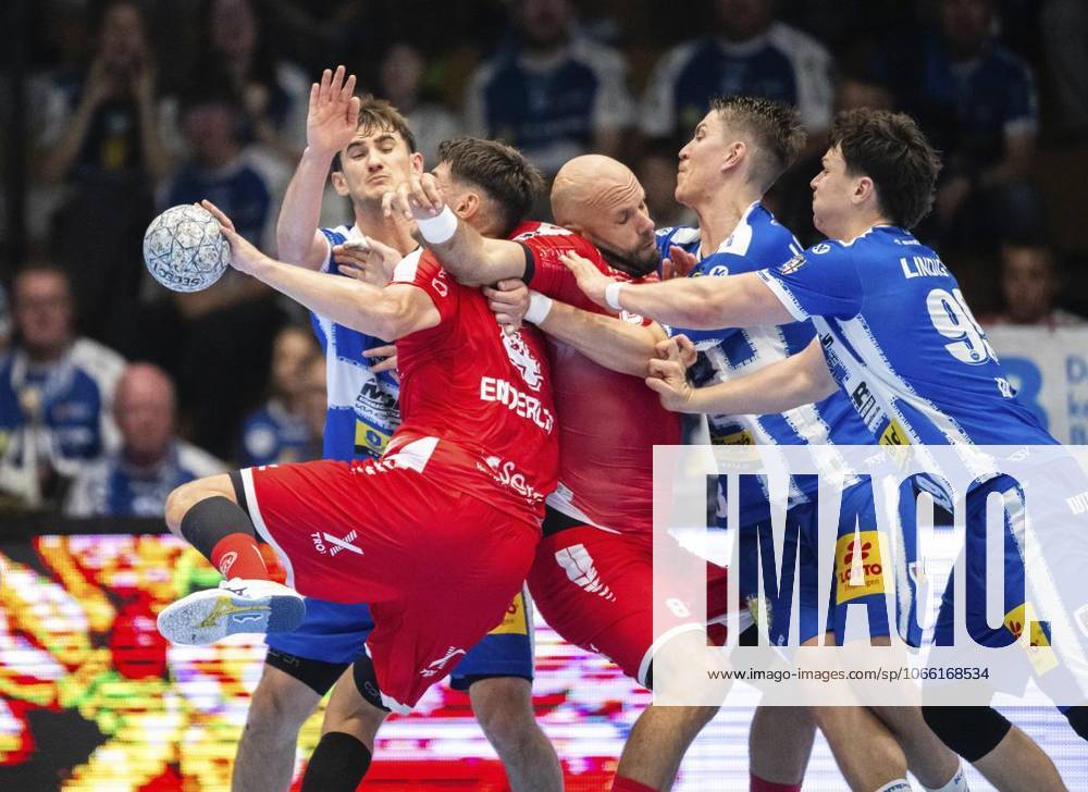 DAIKIN HBL HANDBALL MEN 1 BL 3 GAME DAY THSV EISENACH MT MELSUNGEN p 07 09 2025 Eisenach DAIKIN HBL Handball 1 Bundesliga Herren Saison 2025 2026 3 Spieltag Werner Assmann Halle ThSV Eisenach MT Melsungen im Foto Felix Aellen 22 ThSV Eisenach , Oskar Joelsson 3 ThSV Eisenach , Tillman Leu 99 ThSV Eisenach , Adrian Sipos 8 MT Melsungen , Nikolaj Enderleit 4 MT Melsungen Germany Thuringia Eisenach Copyright SaschaxFromm