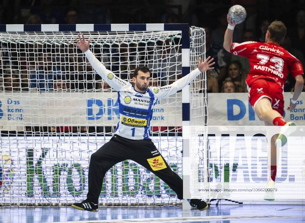 DAIKIN HBL HANDBALL MEN 1 BL 3 GAME DAY THSV EISENACH MT MELSUNGEN p 07 09 2025 Eisenach DAIKIN HBL Handball 1 Bundesliga Men Season 2025 2026 3 Matchday Werner Assmann Halle ThSV Eisenach MT Melsungen in the photo Timo Kastening 73 MT Melsungen in a duel with goalkeeper Matija Spikic 1 ThSV Eisenach Germany Thuringia Eisenach Copyright SaschaxFromm
