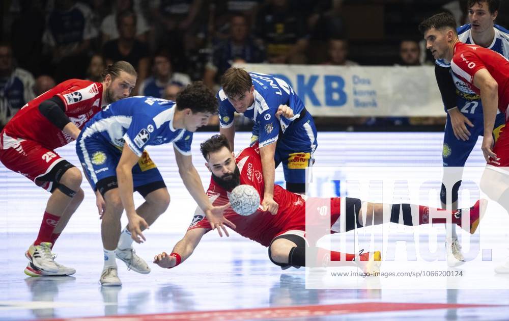 DAIKIN HBL HANDBALL MEN 1 BL 3 GAME DAY THSV EISENACH MT MELSUNGEN p 07 09 2025 Eisenach DAIKIN HBL Handball 1 Bundesliga Men Season 2025 2026 3 Matchday Werner Assmann Halle ThSV Eisenach MT Melsungen in photo Ruben Marchan 2 MT Melsungen in duel with Stephan Seitz 44 ThSV Eisenach and Gian Attenhofer 11 ThSV Eisenach Germany Thuringia Eisenach Copyright SaschaxFromm