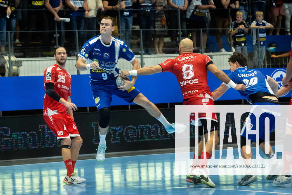 , 1 Handball Bundesliga THSV Eisenach vs MT Melsungen In the picture Adrian Sipos Melsungen vs Max Beneke Eisenach