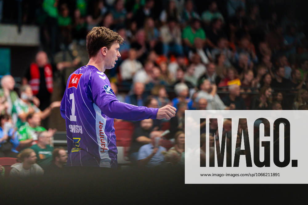 Malte Semisch GWD Minden, 01 jubelt freut sich GER, GWD Minden vs SG Flensburg Handewitt, Handball, 1 Bundesliga, Matchday 3, Season 2025 2026, 08 09 2025 GER, GWD Minden vs SG Flensburg Handewitt, Handball, 1 Bundesliga, Matchday 3, Season 2025 2026, 08 09 2025 Luebbecke