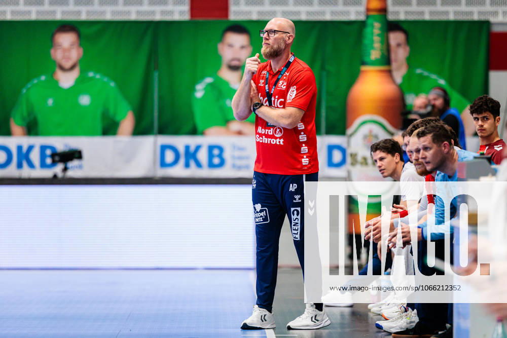 Ales Pajovic SG Flensburg Handewitt, Coach GER, GWD Minden vs SG Flensburg Handewitt, Handball, 1 Bundesliga, Matchday 3, Season 2025 2026, 08 09 2025 GER, GWD Minden vs SG Flensburg Handewitt, Handball, 1 Bundesliga, Matchday 3, Season 2025 2026, 08 09 2025 Luebbecke