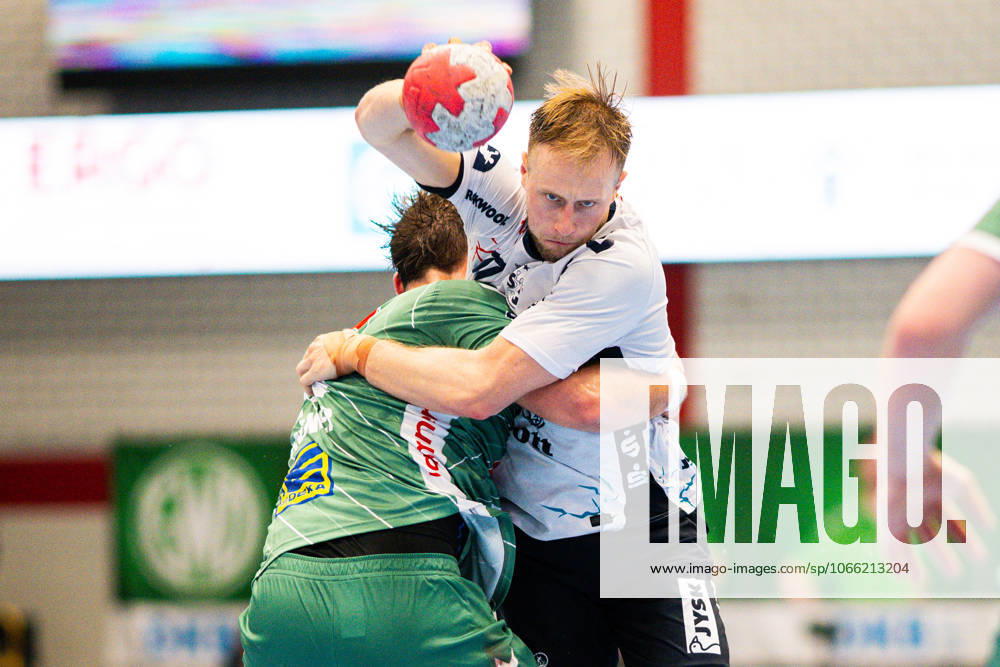 Handball, 2025 2026, 1 Bundesliga, 3 Matchday, GWD Minden SG Flensburg Handewitt L R Tom Bergner Minden , Marko Grgic Flensburg