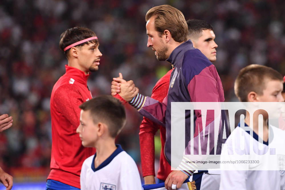 SERBIA vs ENGLAND VELJKO BIRMANCEVIC and HARRY KANE football Serbia vs England FIFA World Cup, WM, Weltmeisterschaft, Fussball qualification match at Rajko Mitic stadium, Belgrade 09.09.2025 Foto: FOOTBALL, SERBIA, ENGLAND, FIFA WORLD CUP QUALIFICATIONS MATCH Beograd Rajko Mitic stadium Serbia
