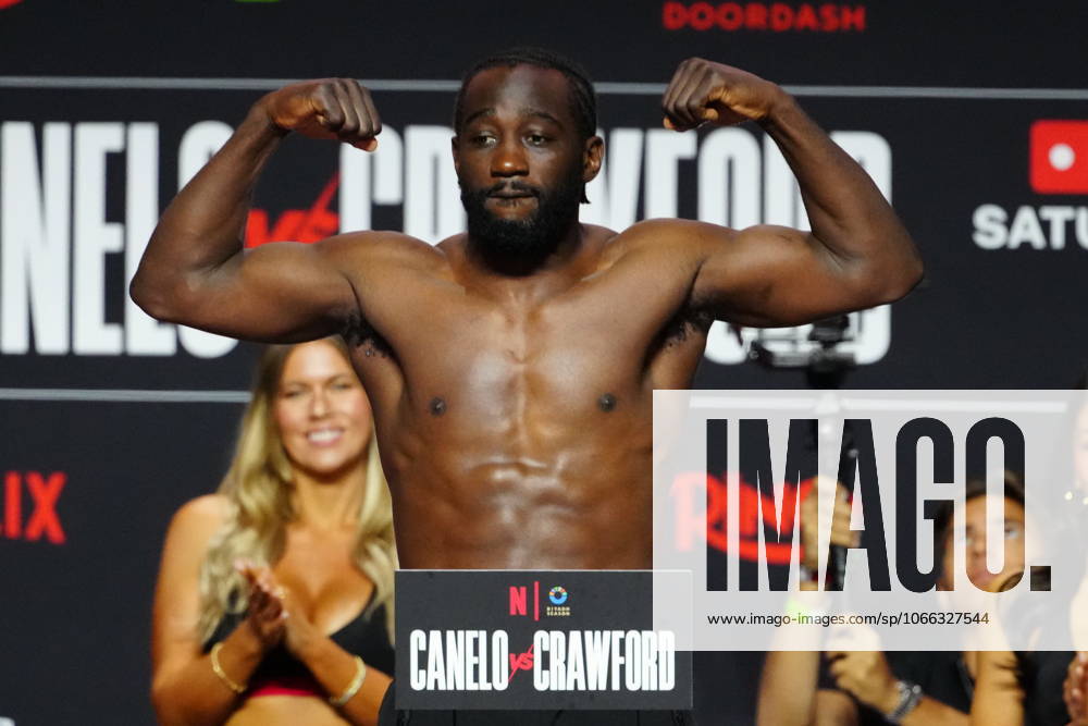 Las Vegas, Nv, Las Vegas, Nv, United States: Terrance Crawford steps on the scale at T-Mobile Arena for Canelo vs Crawford on September 12, 2025 in Las Vegas, NV, United States. ( PxImages) Las Vegas, Nv United States - ZUMAp175 20250912_zsa_p175_079
