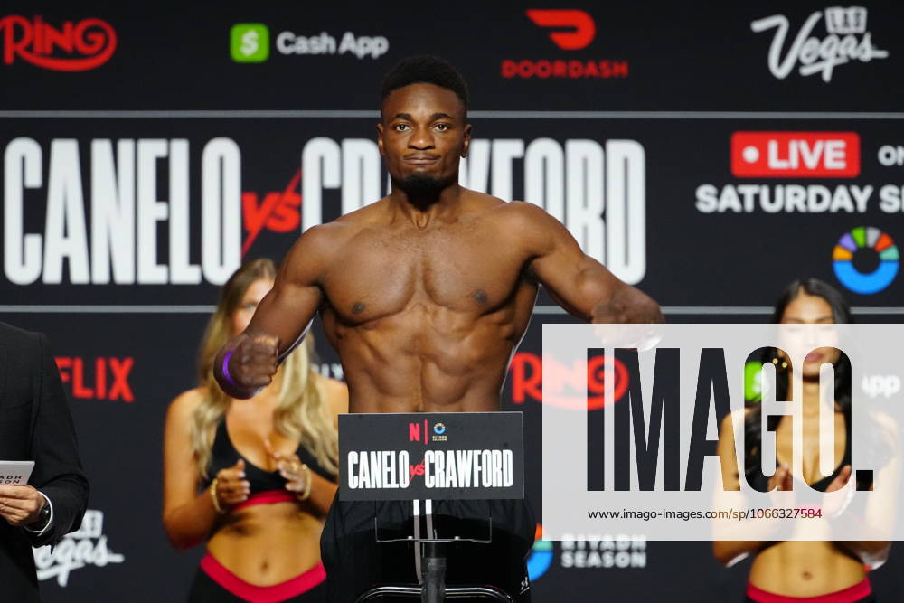 Las Vegas, Nv, Las Vegas, Nv, United States: Christian Mbuli steps on the scale at T-Mobile Arena for Canelo vs Crawford on September 12, 2025 in Las Vegas, NV, United States. ( PxImages) Las Vegas, Nv United States - ZUMAp175 20250912_zsa_p175_086
