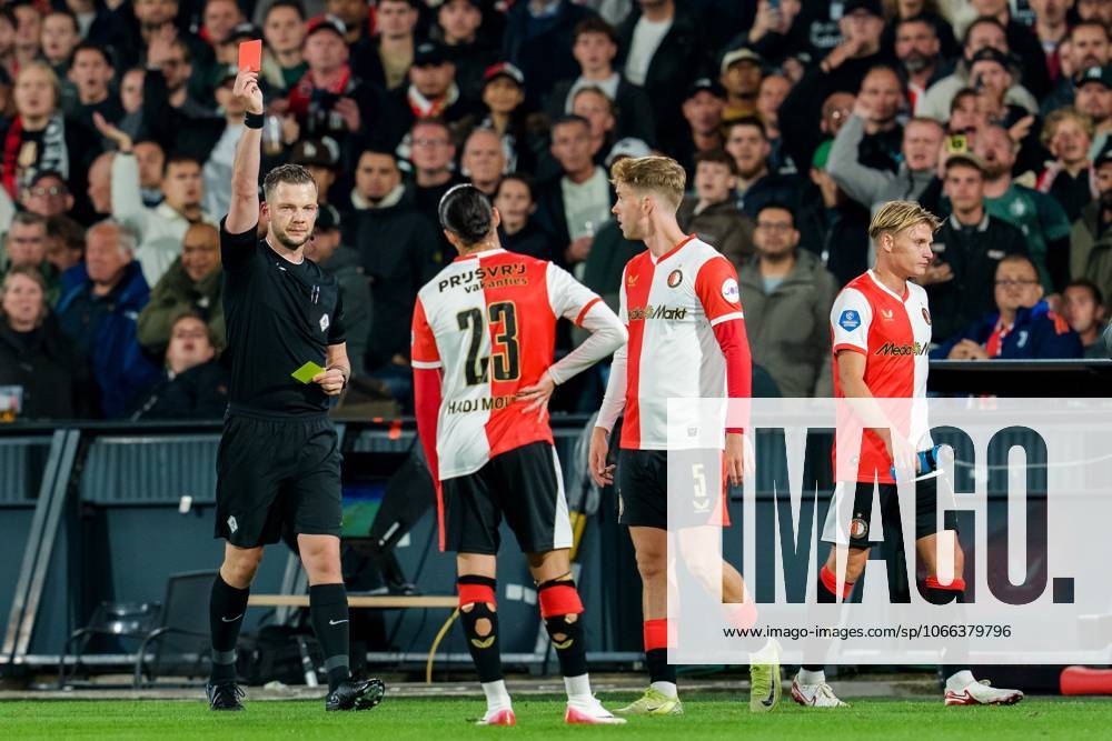 , Stadium Feijenoord de Kuip , season 2025 2026 , VriendenLoterij Eredivisie , Referee Robin Hesgens gives red card for Feyenoord player Anis Hadj Moussa (r) Feyenoord - Heerenveen x30995287x
