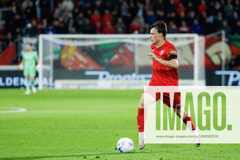 ENSCHEDE - Sondre orjassaeter of FC Twente during the Dutch Eredivisie match between FC Twente and NAC Breda at the De Grolsch Veste Stadium on September 13, 2025, in Enschede, Netherlands. ANP VINCENT JANNINK Eredivisie 2025-2026 ANPxSportx IVx 536157361 originalFilename: 536157361