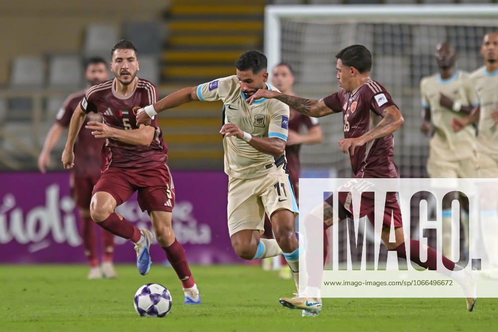 Al-Ittihad v Al-Wehda - AFC Champions League ABU DHABI, UNITED ARAB EMIRATES - SEPTEMBER 15: Jadsom Meemyas (R) of Al-Wehda in action during the Asian Champions League (AFC) match between Al-Ittihad and Al-Wehda at the Al Nahyan Stadium in Abu Dhabi, United Arab Emirates, on September 15, 2025. Waleed Zein Anadolu Abu Dhabi United Arab Emirates. Editorial use only. Please get in touch for any other usage.
