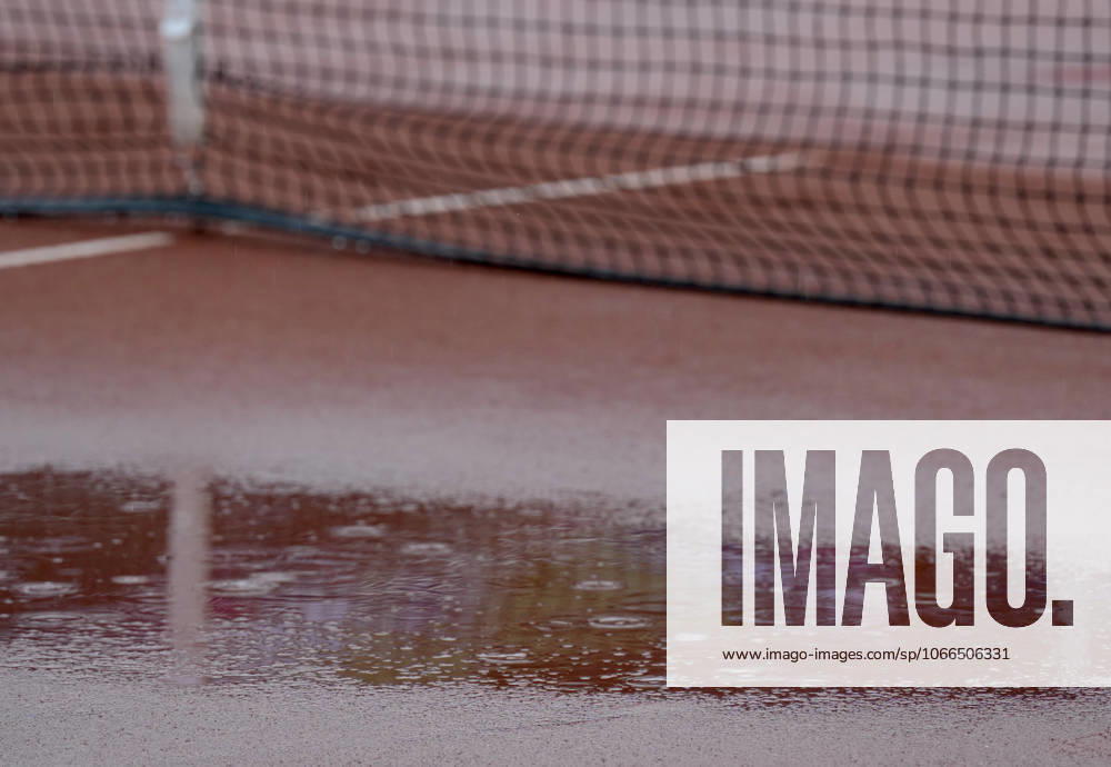 TENNIS - ATP, Tennis Herren Layjet Open BAD WALTERSDORF,AUSTRIA,16.SEP.25 - TENNIS - ATP Challenger Tour, Layjet Open. Image shows Center Court. Keywords: rain. GEPAxpictures xMichaelxRiedler