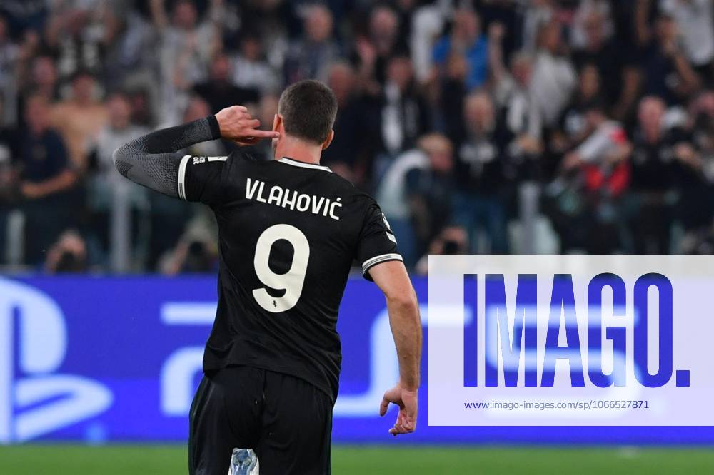 Foto IPP Massimo Rana Torino 16-09-2025 Calcio Champions League 2025 2026 Juventus-Borussia Dortmund nella foto esulta dusan vlahovic Italy Photo Press - World Copyright italy ITALY