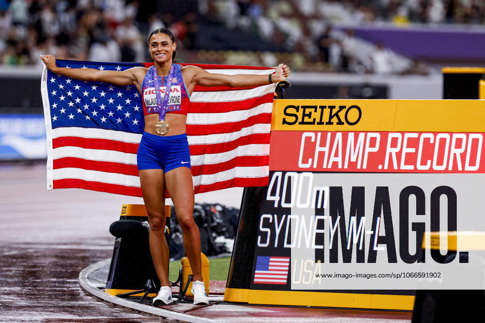 Winner Sydney Mclaughlin Levrone of United States of America with a championship record and celebrating and holding flag after competing in the Women s 400 Metres Final during World Athletics Championships Tokyo 2025 of the Day 6 at Japan National Stadium on September 18, 2025 in Tokyo, Japan Photo by Marcel ter Bals DeFodi Images