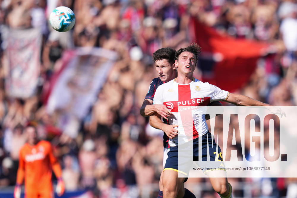 GenoaÕs Lorenzo Colombo fights for the ball with Bologna s Martin Vitik during the Serie A soccer match between Bologna and Genoa at the Renato DallÕAra Stadium in Bologna, north Italy - Saturday, September 20, 2025 -