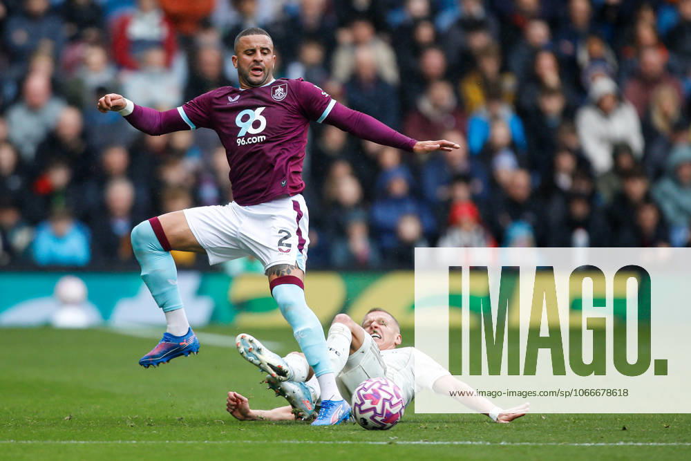 Burnley v Nottingham Forest Premier League Kyle Walker of Burnley and Oleksandr Zinchenko of Nottingham Forest during the Premier League match at Turf Moor, Burnley UK Newspapers OUT