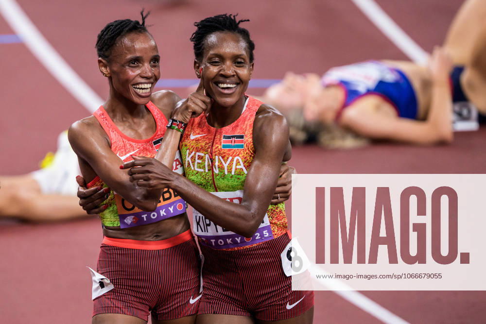 Beatrice Chebet and Faith Kipyegon of Kenya celebrate after competing in womens 5000 meters final during day 8 of the 2025 World Athletics Championships on September 20, 2025 in Tokyo Photo Joel Marklund BILDBYRAN kod JM JM0737 bbeng friidrott athletics friidrett 2025 world athletics championships world athletics championships tokyo 25 friidrotts vm friidretts vm vm dam jubel