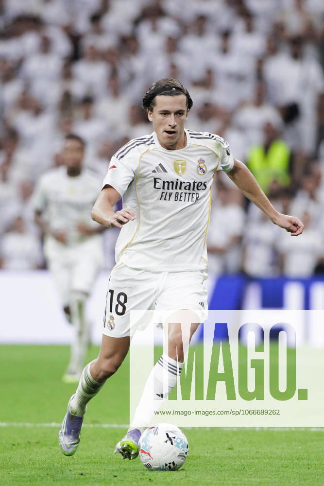 LA LIGA EA Sports - Real Madrid vs Espanyol MADRID, SPAIN - September 20: Alvaro Carreras of Real Madrid in action during the La Liga 2025 26 match between Real Madrid and Espanyol at Santiago Bernabeu Stadium. (Photo by Guillermo Martinez) Madrid Santiago Bernabeu Stadium Spain