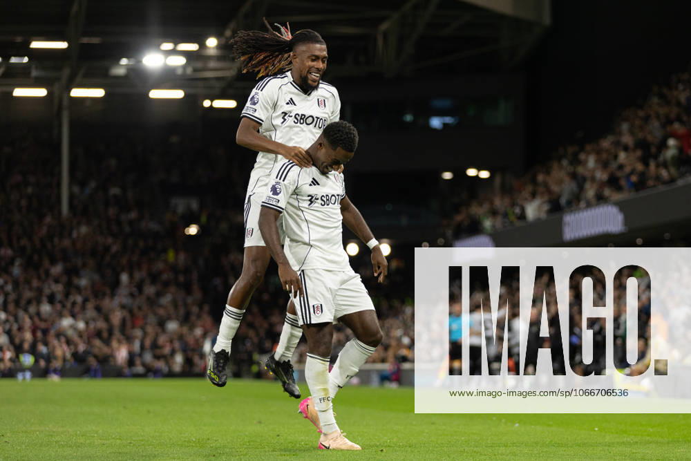 Alex Iwobi of Fulham jumps on Ryan Sessegnon of Fulham back in celebration during the Premier League match between Fulham and Brentford at Craven Cottage on September 20, 2025 in London, England. (Photo by Pedro Soares SPP)